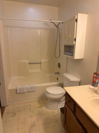 2BR/1BA Apartment · Watsonville photo 4