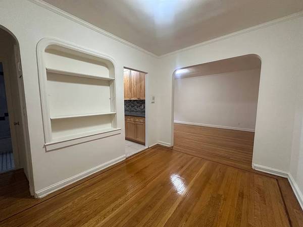 2BR/1BA Apartment · San Francisco photo 2