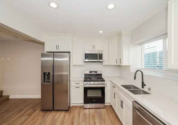 2BR/1BA Apartment · San Francisco photo 2