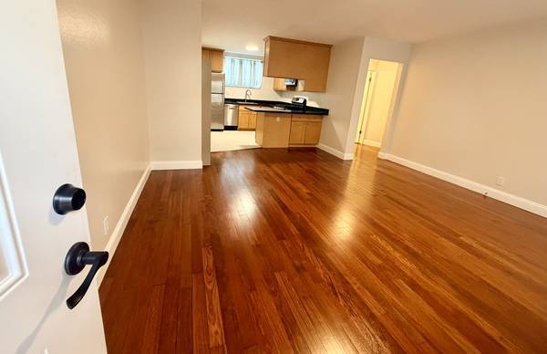 1BR/1BA Apartment · Sebastopol photo 5