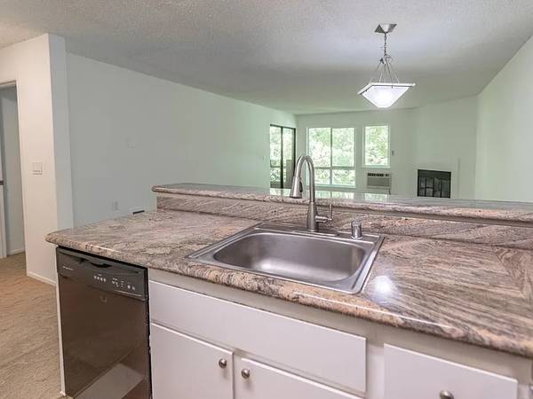 39029 Guardino Dr Fremont, CA 94538 photo 3