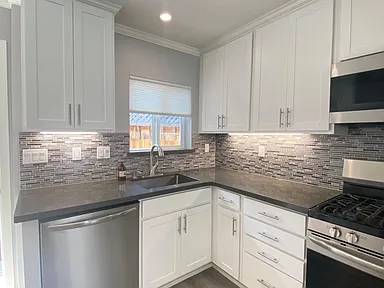 Modern 2br Condo With Open Floor Plan &amp; Parking photo 4