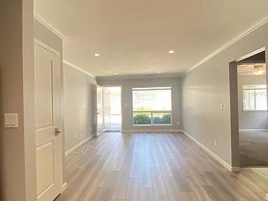 Modern 2br Condo With Open Floor Plan &amp; Parking photo 5