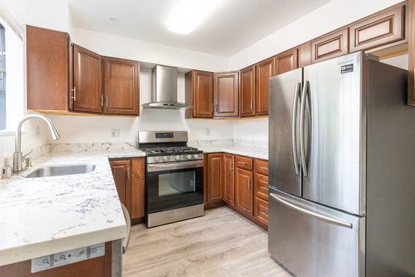 1BR/1BA Apartment · Aptos photo 2