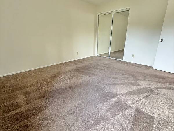 2BR/2BA Townhouse on 4th St · Novato photo 2