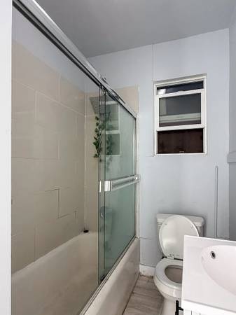 2BR/1BA Apartment on Plata Ct · Santa Rosa photo 4