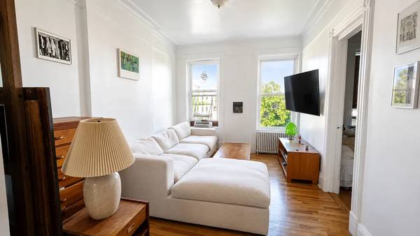 2BR/1BA Apartment on Vanderbilt Ave · Brooklyn photo 2
