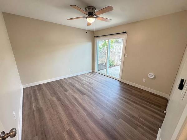 1BR/1BA Apartment · Campbell photo 2