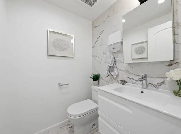 5BR/4BA Single Family House on Stonecrest Dr · San Francisco photo 4
