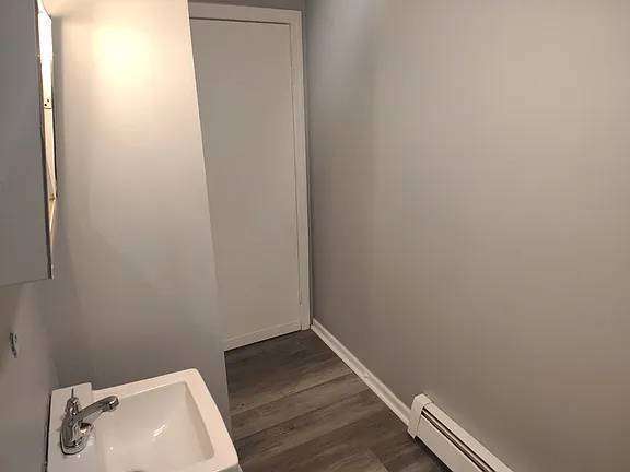2BR/1BA Apartment · Palo Alto photo 4