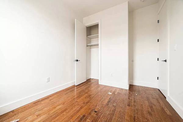 1BR/1BA Apartment on East St · Hollister photo 3