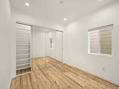 2BR/1BA Apartment · San Francisco photo 5