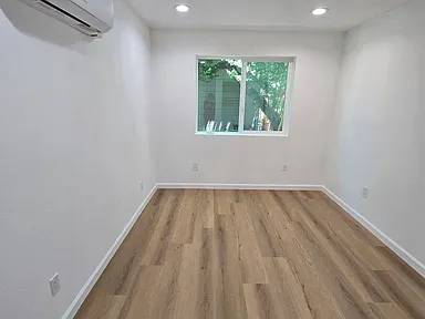2BR/2BA Apartment on Jefferson Avenue · El Cerrito photo 4