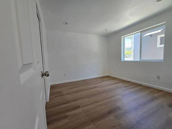 2BR/2BA Apartment · Richmond photo 4