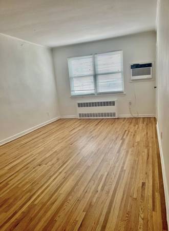2BR/1BA Apartment · South San Francisco photo 2