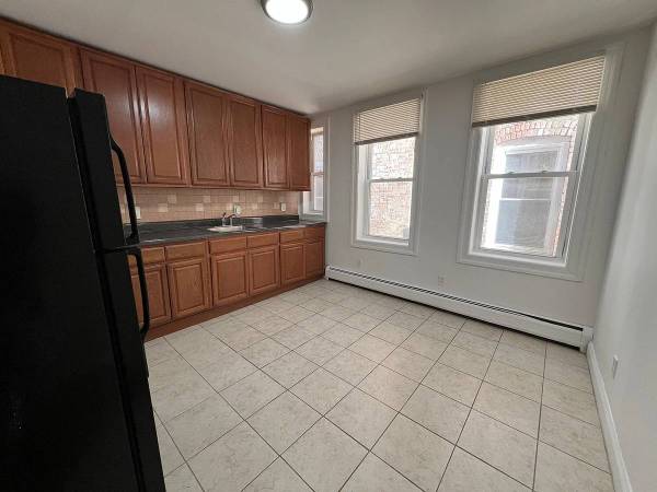 2BR/1BA Apartment · Menlo Park photo 3
