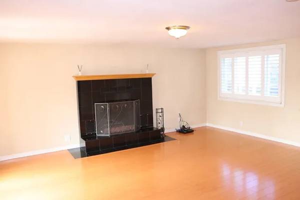 2BR/2BA Single Family House on Calaveras Rd · Milpitas photo 3