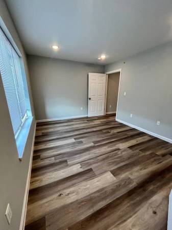 2BR/1BA Apartment · Emeryville photo 5