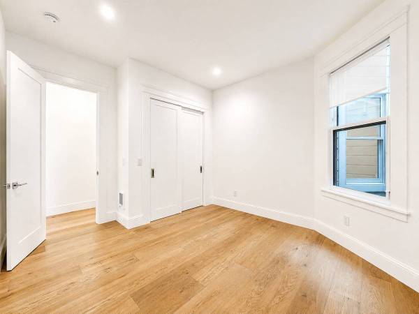 2BR/2BA Apartment · San Francisco photo 4