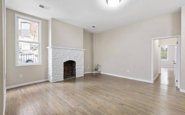 2BR/1BA Apartment · Emeryville photo 3