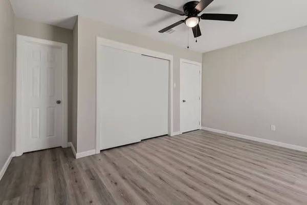 2BR/1BA Apartment · Pacifica photo 2