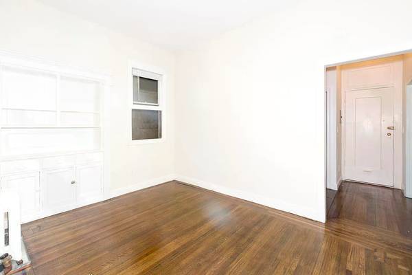 2BR/1BA Apartment · San Francisco photo 4