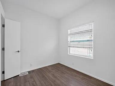 121 1st Avenue Lot photo 3