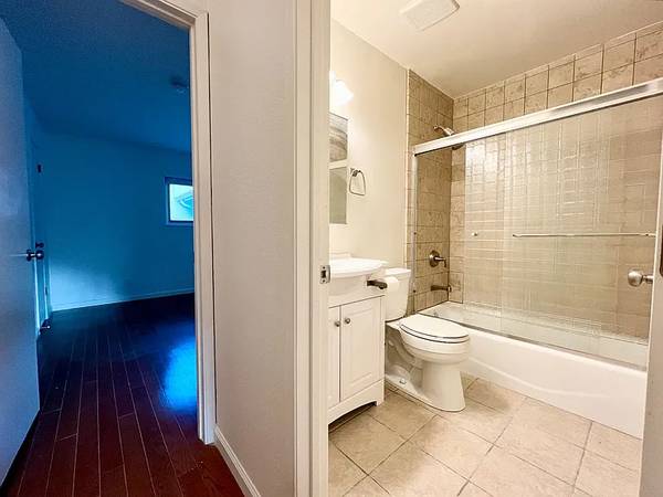 2BR/2BA Apartment on Oddstad Blvd · Pacifica photo 4