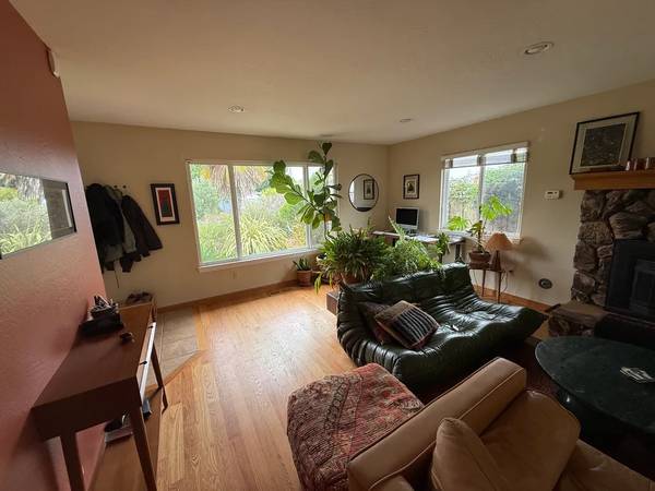 Apartments on Santa Cruz St · Santa Cruz photo 5