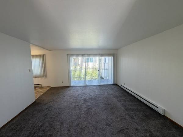 1BR/1BA Apartment · South San Francisco photo 2