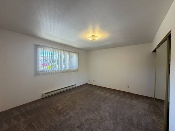 1BR/1BA Apartment · South San Francisco photo 4