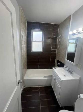 1BR/1BA Apartment · Mountain View photo 3