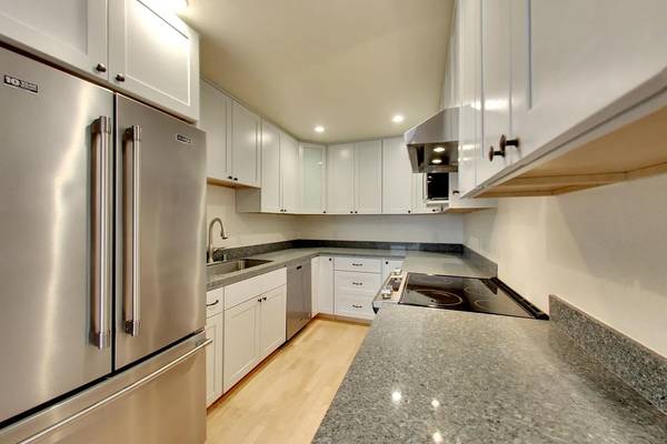 Apartments on Collins St · San Francisco photo 2