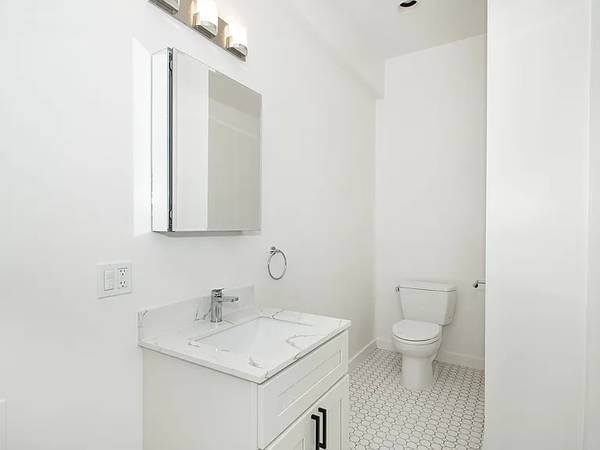 1BR/1BA Apartment on Laguna Street · San Francisco photo 5