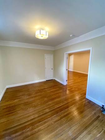 2BR/1BA Apartment on Pacific Ave · San Francisco photo 2
