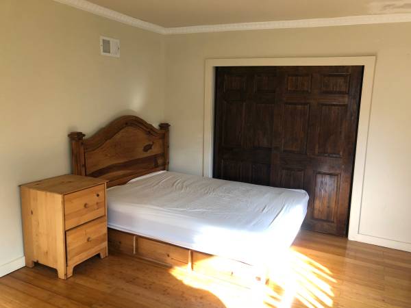 4BR/2BA Duplex · El Cerrito photo 5