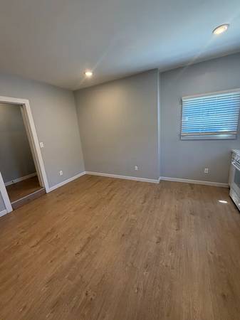 Apartments on Keith St · San Francisco photo 2