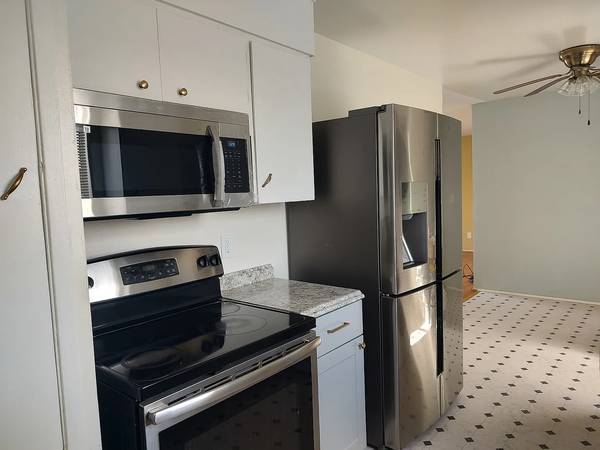 1BR/1BA Apartment · Los Altos photo 3
