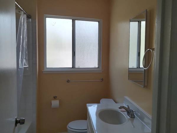 1BR/1BA Apartment · Los Altos photo 4