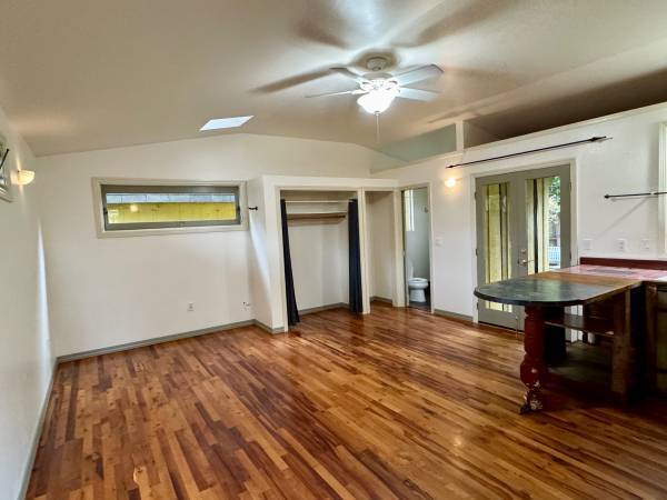 1BR/1BA Apartment · Santa Rosa photo 2