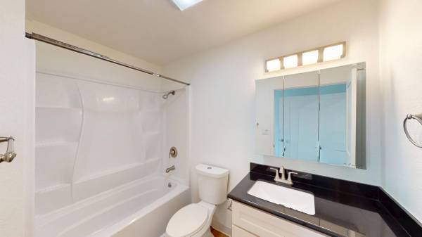 2BR/2BA Apartment · Cupertino photo 5