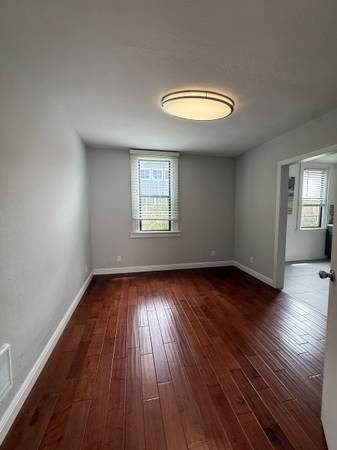 2BR/1BA Apartment · Napa photo 4