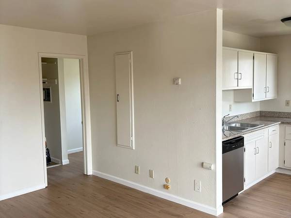 Apartments on Blake Street · Berkeley photo 4