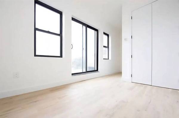 2BR/1BA Apartment · Daly City photo 2