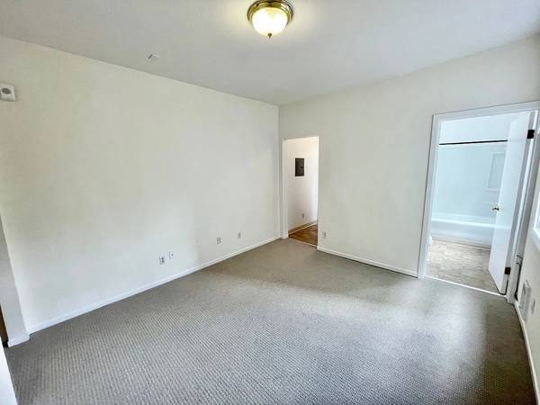 1BR/1BA Apartment · San Francisco photo 2