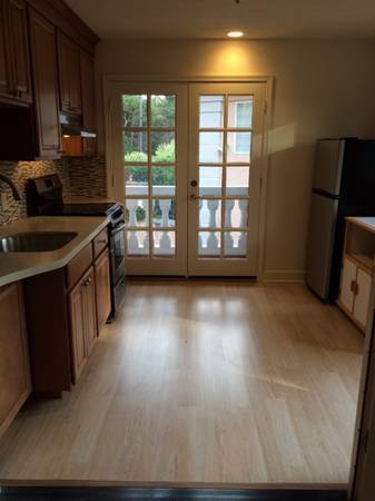1BR/1BA Apartment · Pebble Beach photo 4