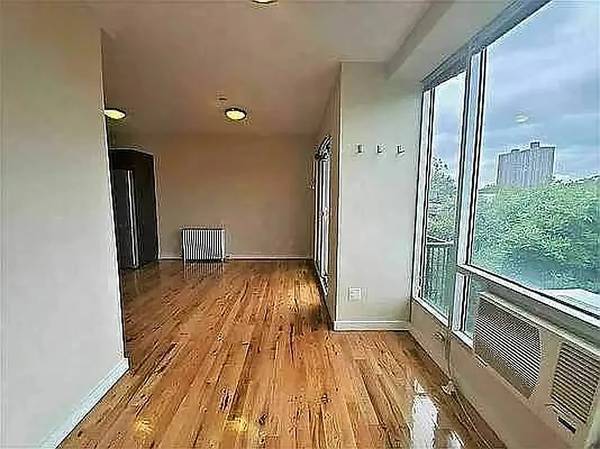 1BR/1BA Apartment · New York photo 2