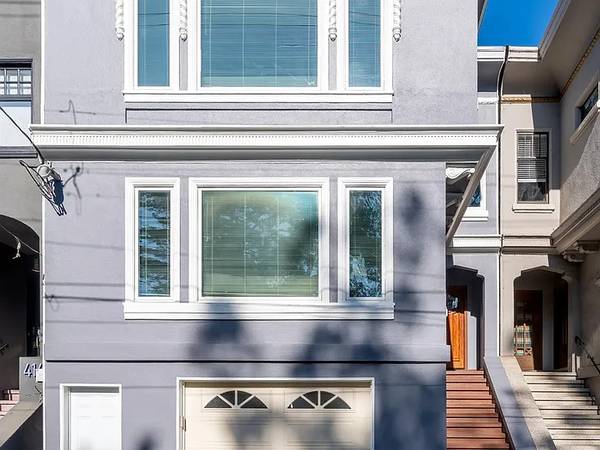 2BR/1BA Single Family House on Teddy Ave · San Francisco photo 2
