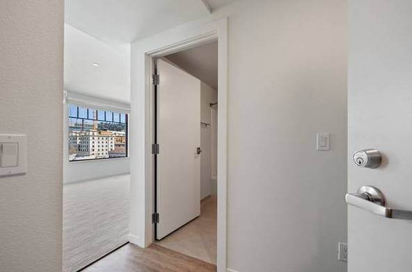 2BR/1BA Apartment · San Francisco photo 2