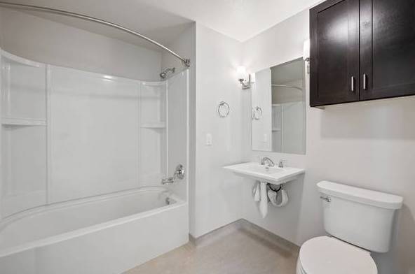 2BR/1BA Apartment · San Francisco photo 4